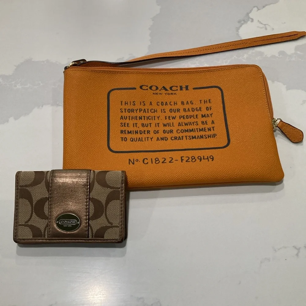 Coach bundle - Picture 1 of 14